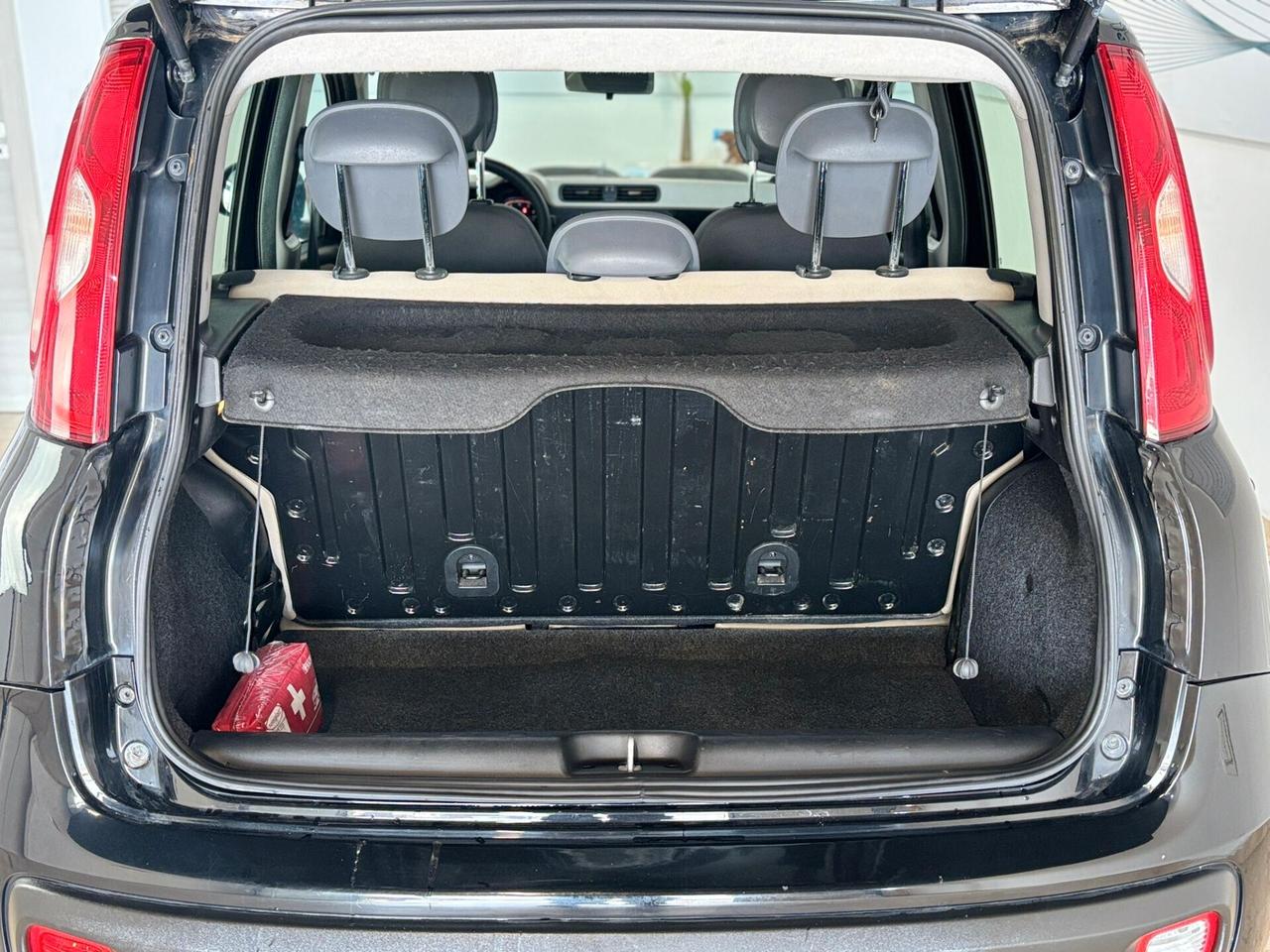 Fiat Panda 1.2 BENZ 2015 CLIMA 5 POSTI