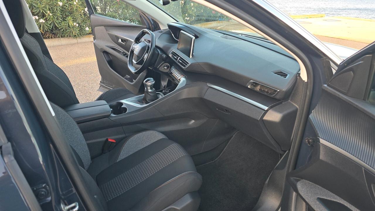 Peugeot 3008 BlueHDi 130 S&S Business