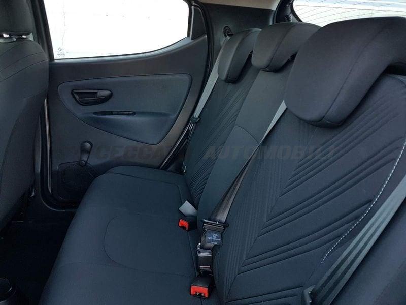 Lancia Ypsilon Ypsilon 1.0 firefly hybrid Gold s&s 70cv