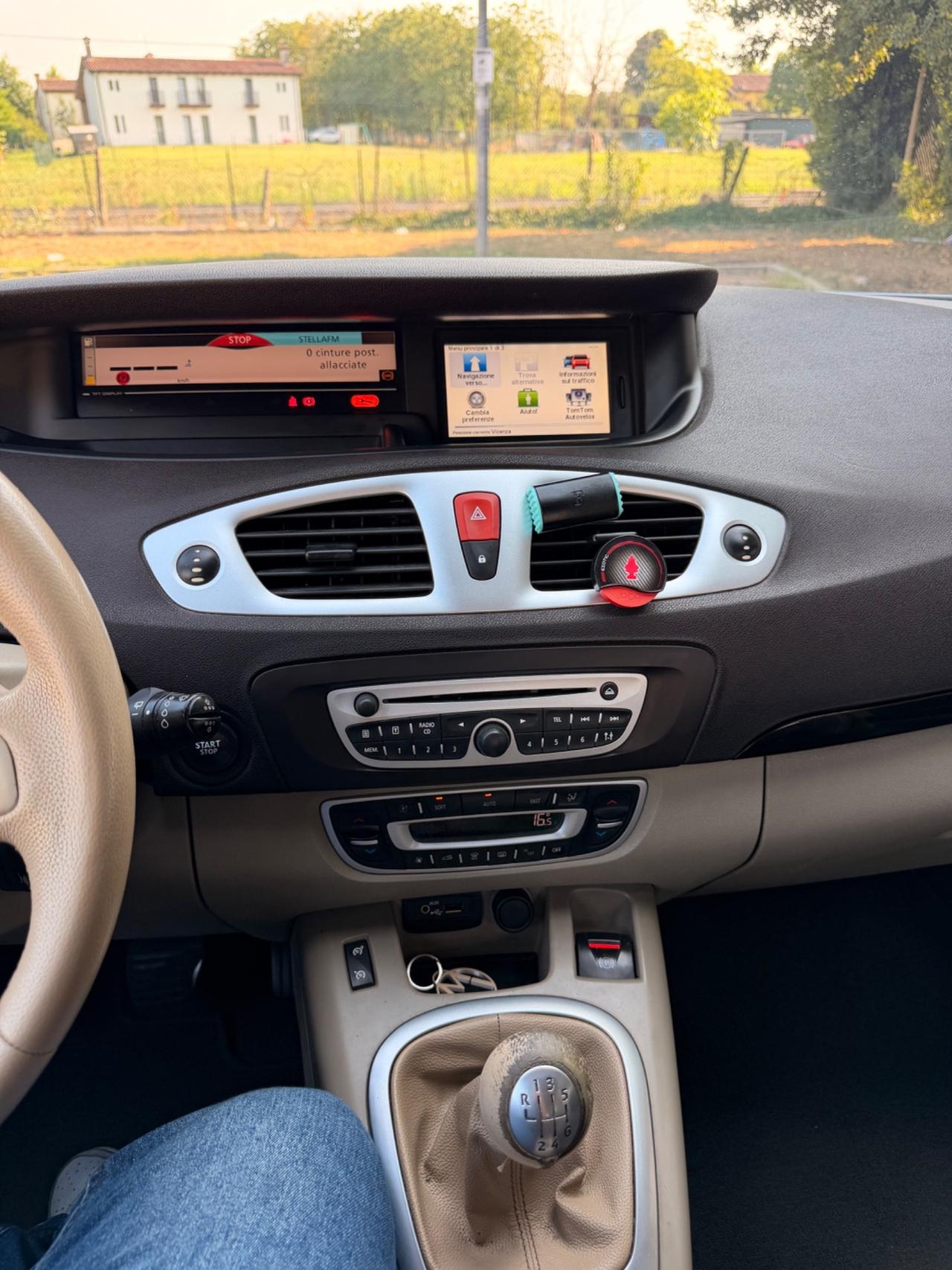 Renault Scenic 1.5DCI 2011 neopatentati pronto uso pelle navi