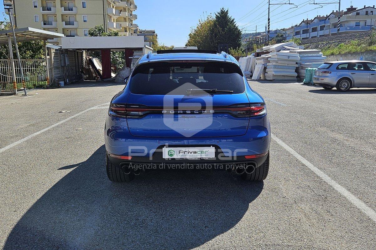 PORSCHE Macan 2.0