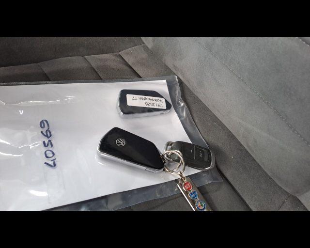 VOLKSWAGEN Multivan T7 2.0 tdi Style 150cv dsg 7p.ti