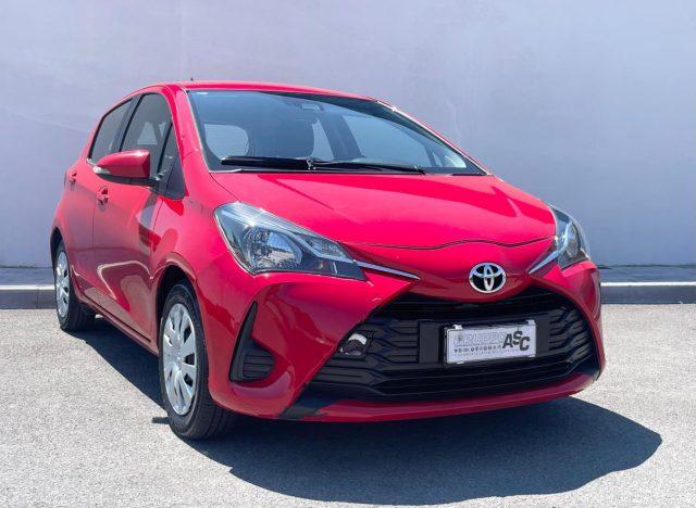 TOYOTA Yaris 1.0 BENZ 72 CV 5 porte Cool ADATTA A NEOPATENTATI