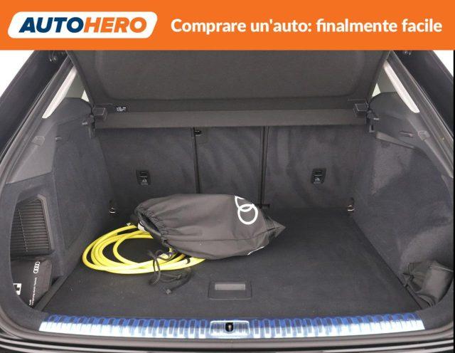 AUDI Q3 45 TFSI e S tronic S line edition