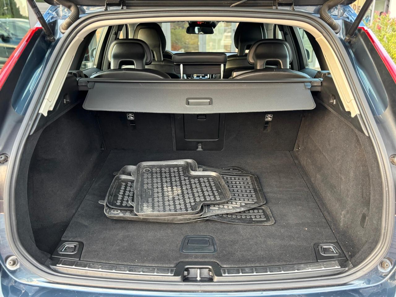 Volvo XC60 2.0 d4 Business AWD Geartronic