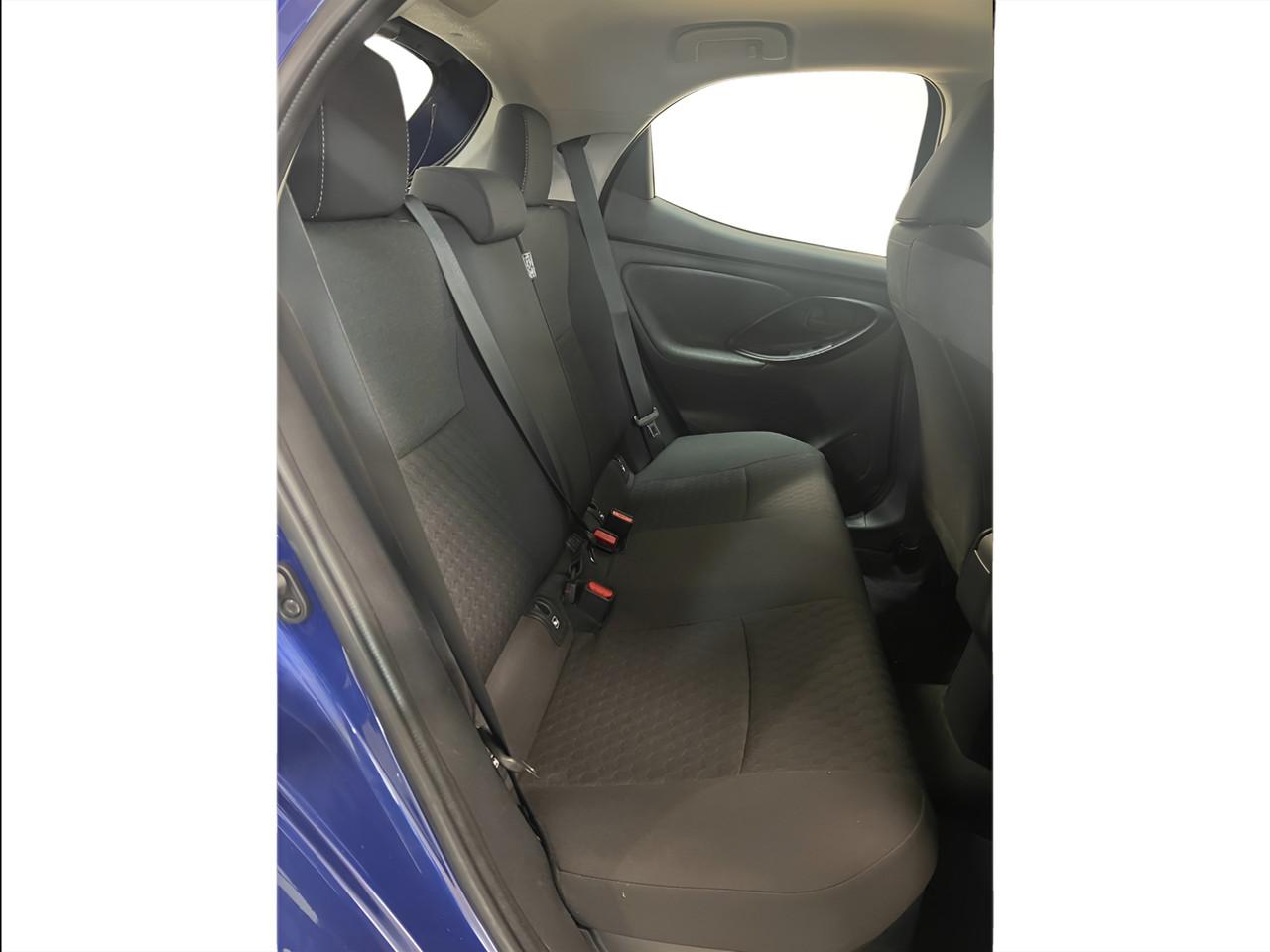 TOYOTA Yaris 1.5h Trend