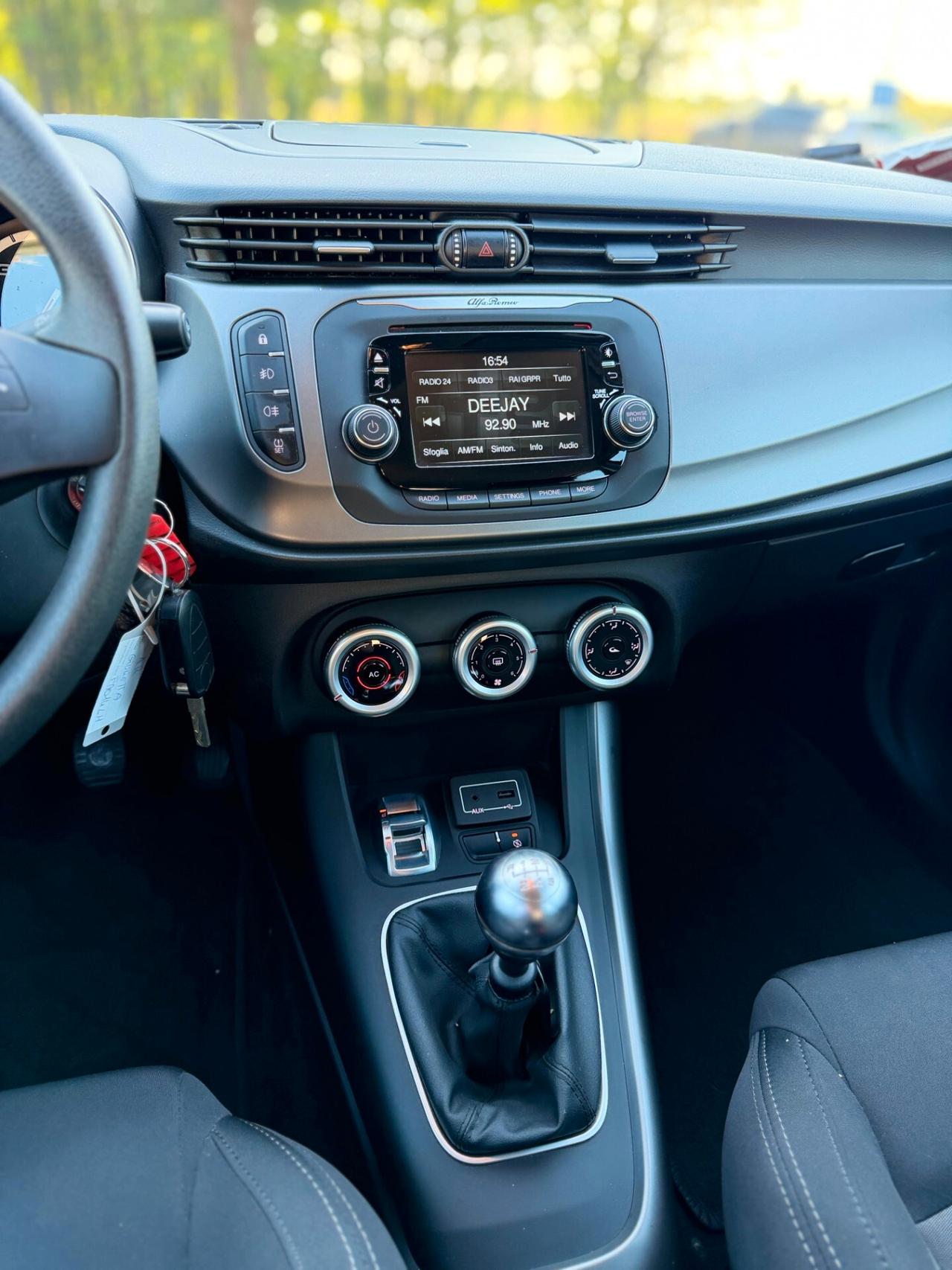 Alfa Romeo Giulietta 1.6 JTDm-2 120 CV Distinctive e6