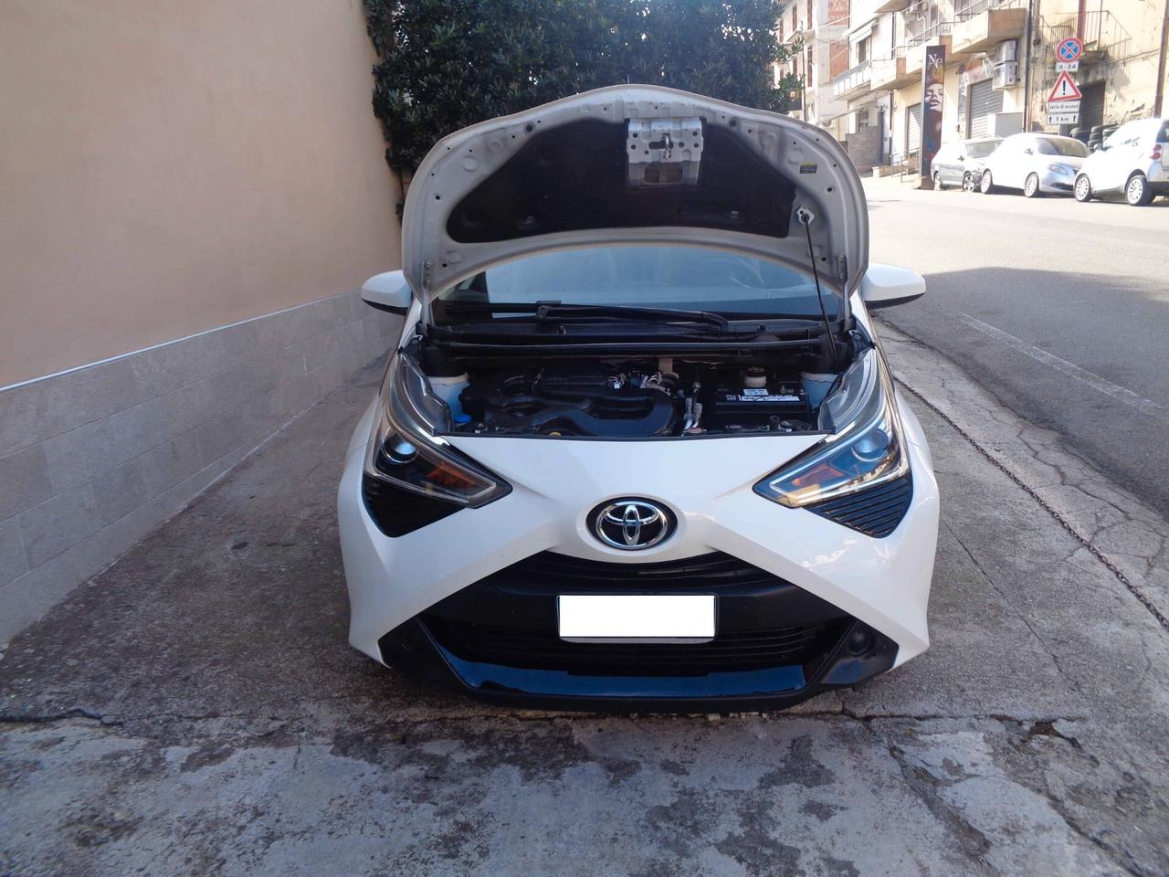 Toyota Aygo 1.0 VVT-i 72 CV x-fun (Finanziabile)