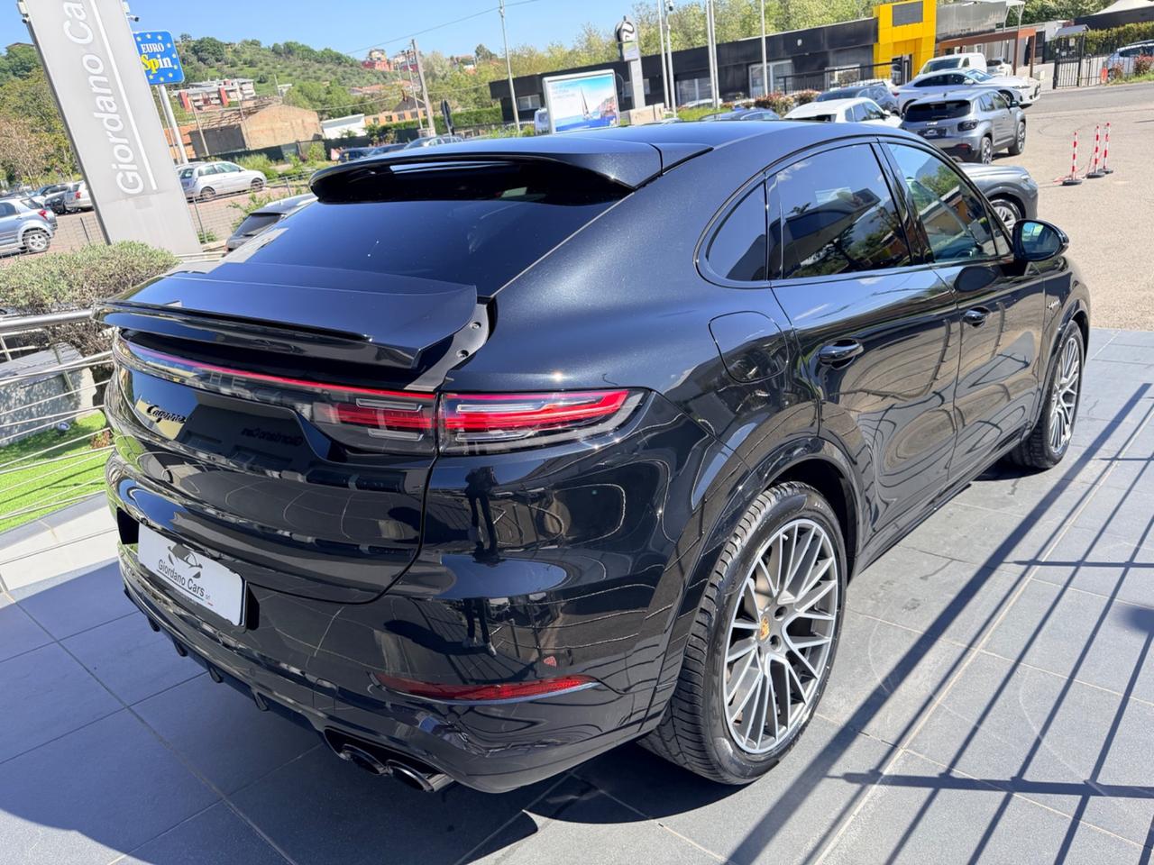 Porsche Cayenne Coupé 3.0 V6 E-Hybrid Platinum Edition