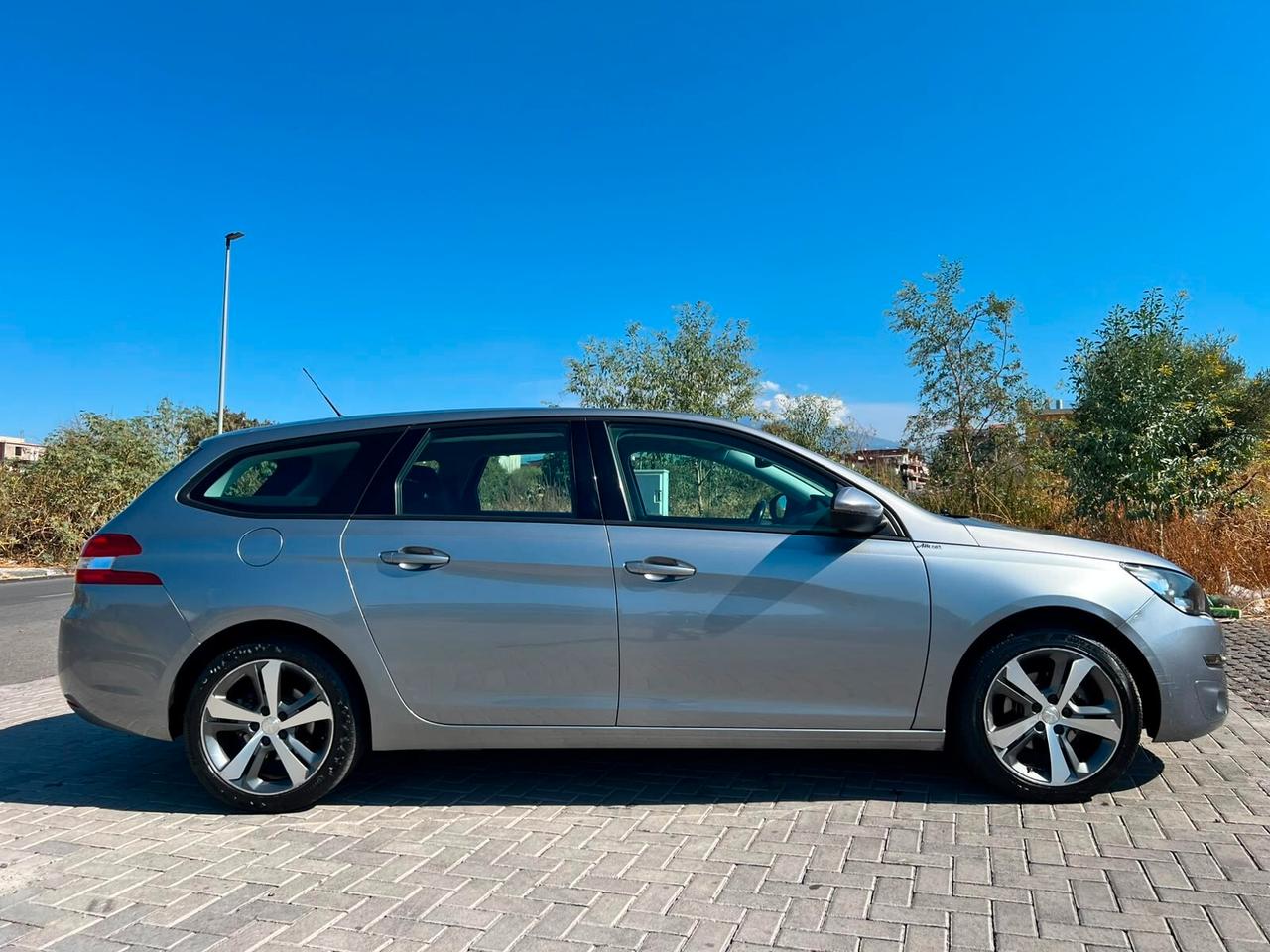 Peugeot 308 1.6HDI MODELLO ALLURE NUOVA 2017