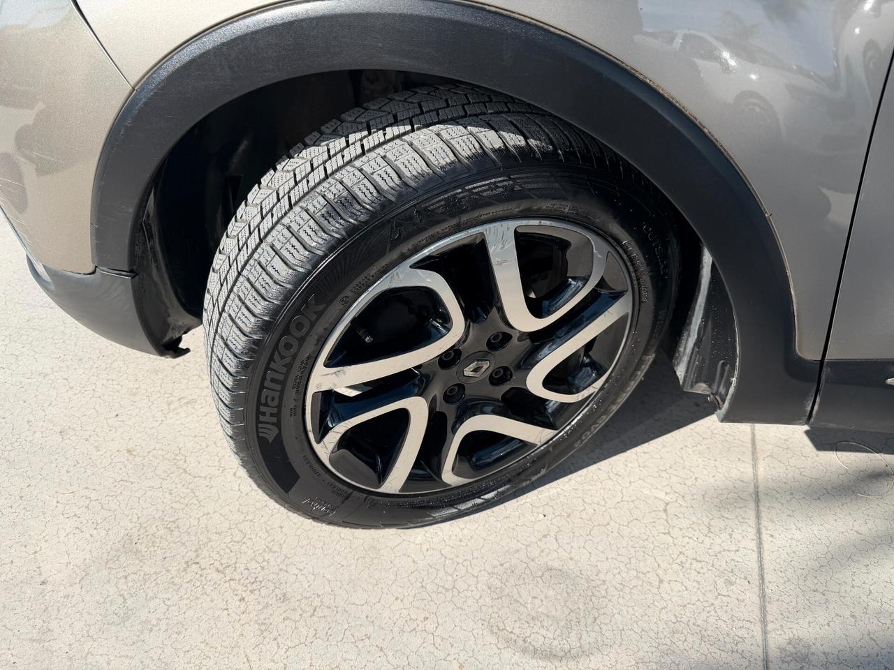 RENAULT CAPTUR 2014 900 BENZINA 90 CV *LEGGI