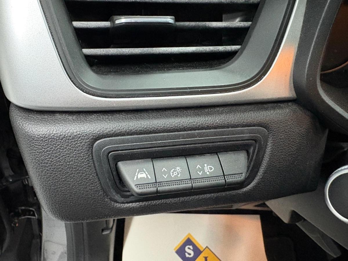 RENAULT CAPTUR Blue dCi 8V 115 CV EDC Init. Par. UNICO PROPRIETARIO/ IVA DEDUCIBILE/ NAVIGATORE