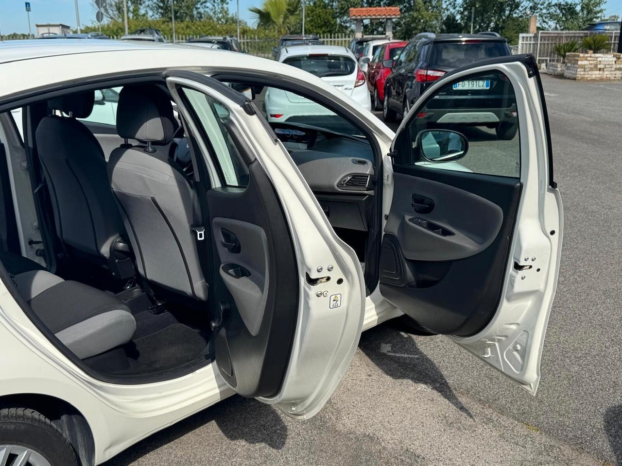 Lancia Ypsilon 1.2 BENZINA 69CV S&S SILVER 2012