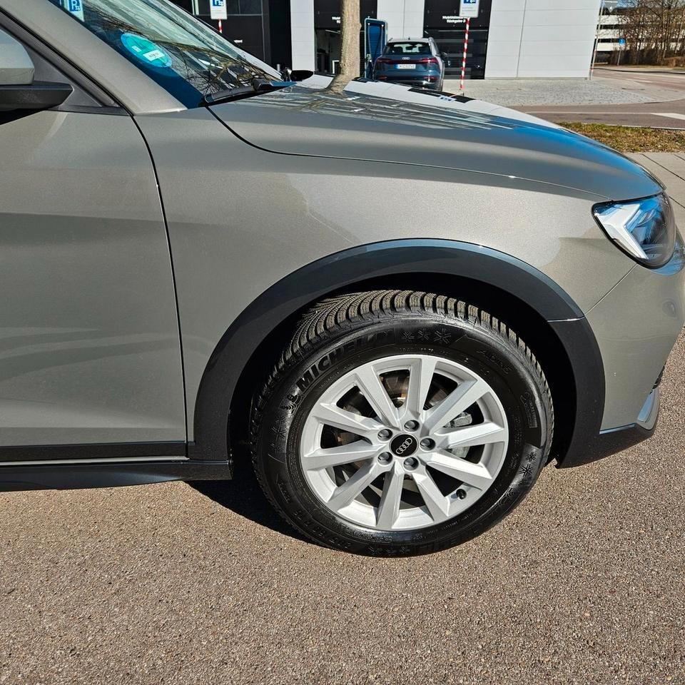 Audi A1 allstreet 30 1.0 TFSI S TRONIC 116 CV