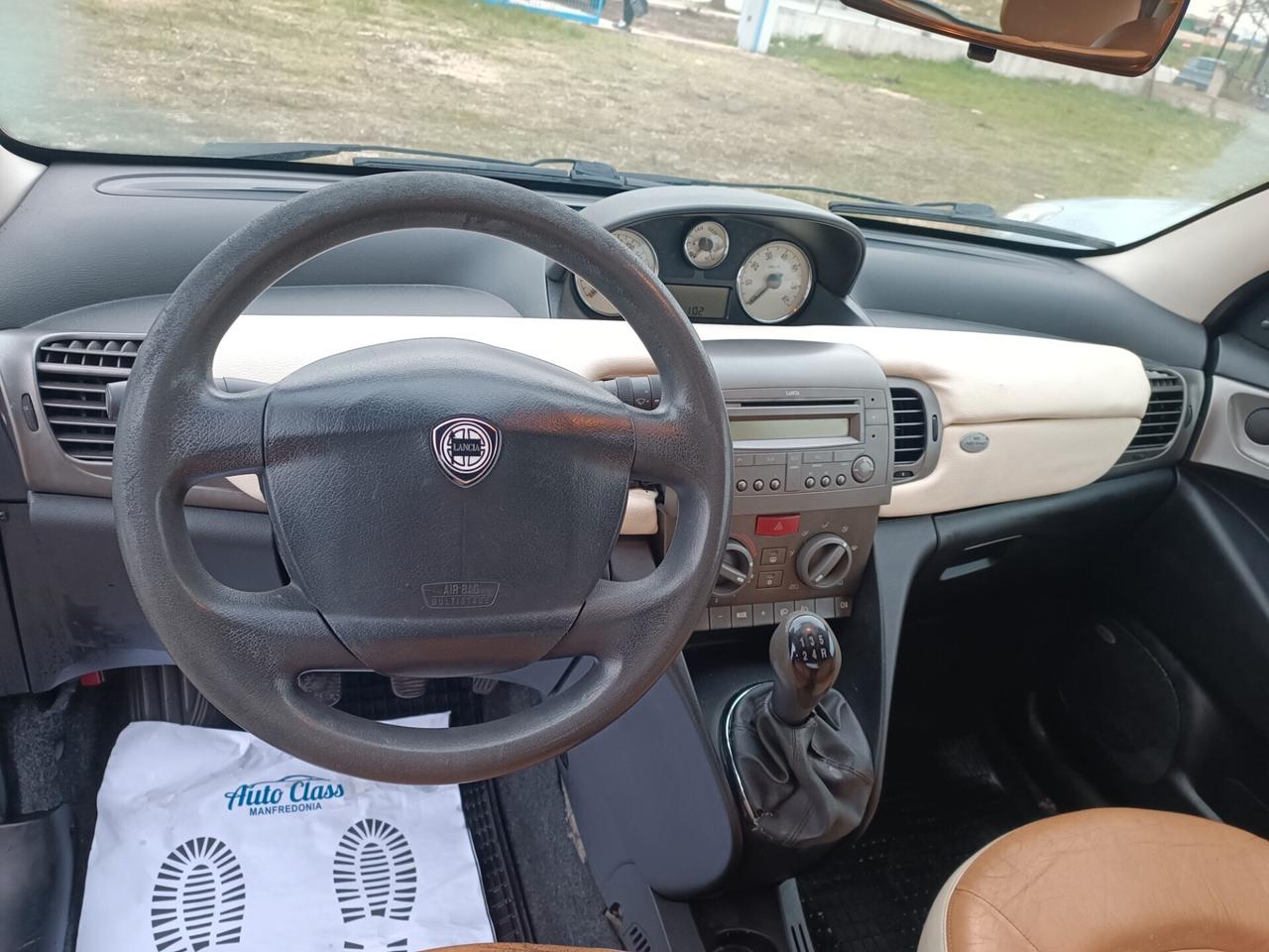 Lancia Ypsilon 1.3 mjt 70 cv diesel