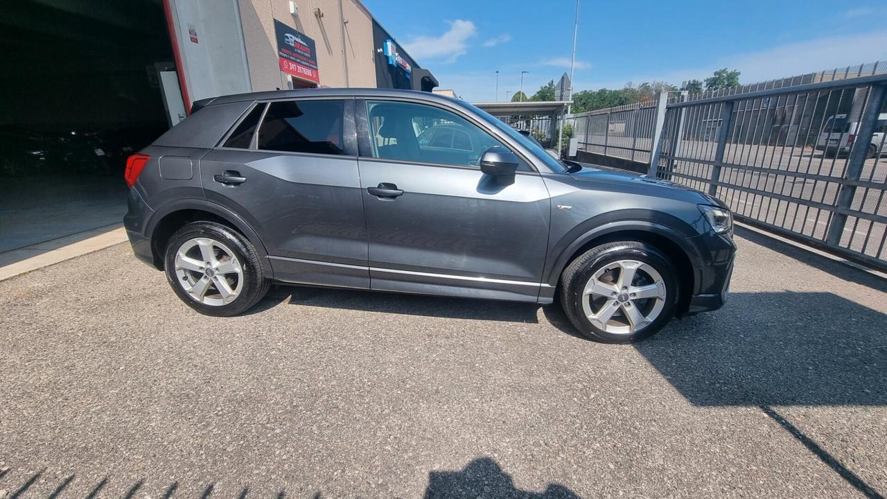 Audi Q2 35 TDI quattro S tronic S line Edition