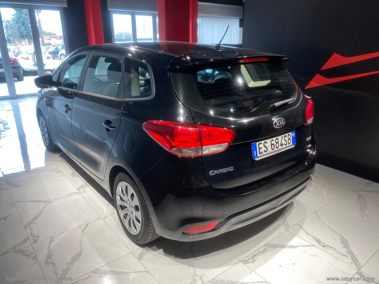 KIA Carens 1.7 DIESEL 7 POSTI