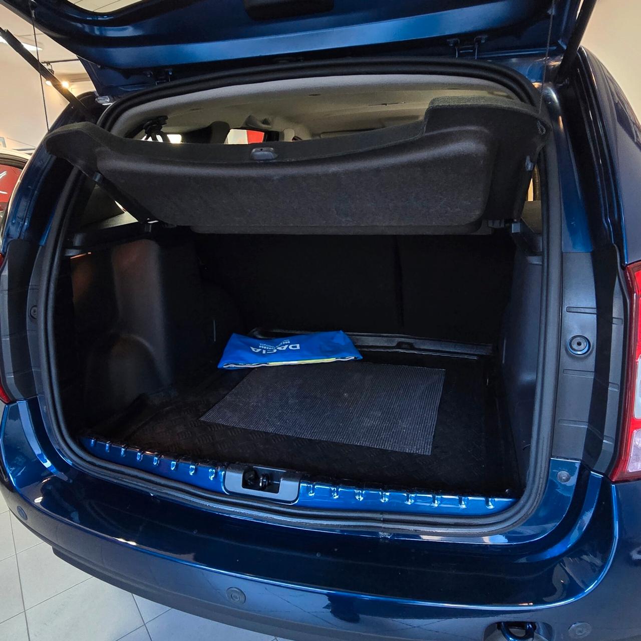 34.000 km ORIGINALI - Dacia Duster 1.6 115cv 4x2 Serie Speciale Lauréate Family