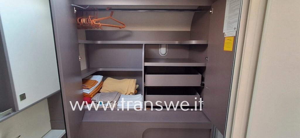 Bürstner Lyseo TD 684G Letto basculante anteriore
