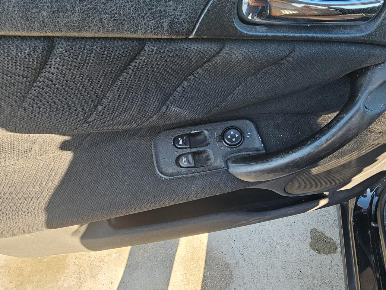 Alfa Romeo 147 1.6 16V TS (105) 5 porte Black Line + GPL