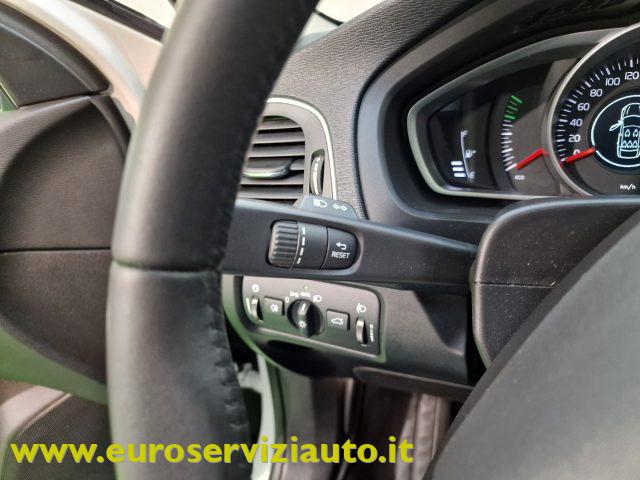 VOLVO V40 Cross Country D2 Geartronic Business