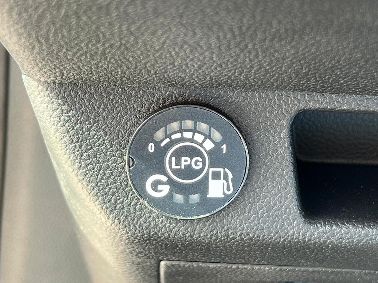 Renault Clio ECO-G 100 CV 5 porte Techno