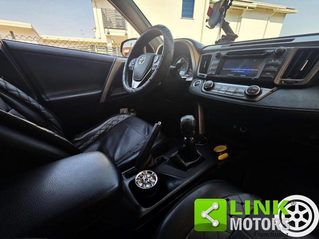 TOYOTA RAV 4 2.0 D-4D 4WD Lounge