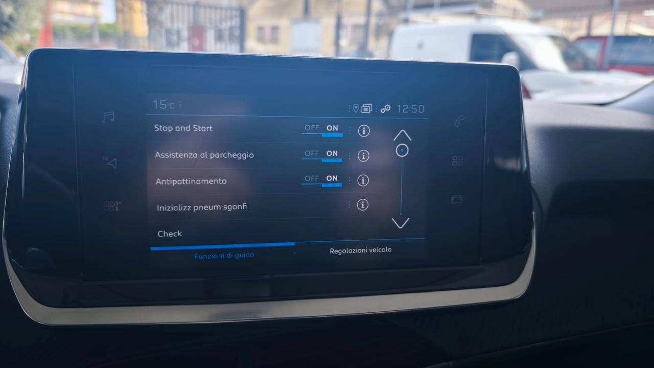 Peugeot 2008 BlueHDi 130 S&S EAT8 Allure