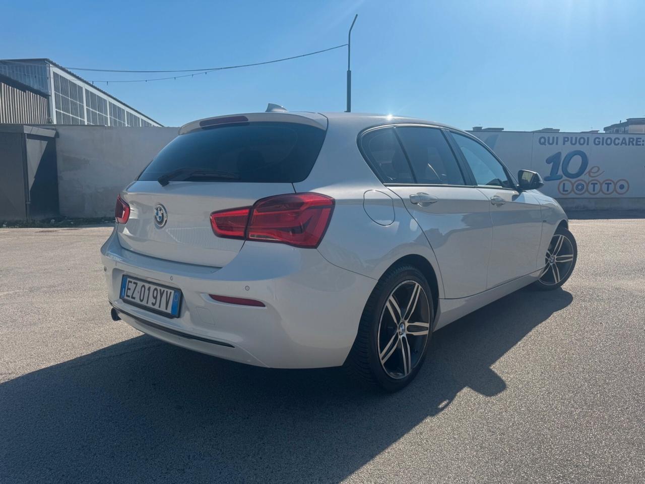 Bmw 118d 5p. Sport Automatico