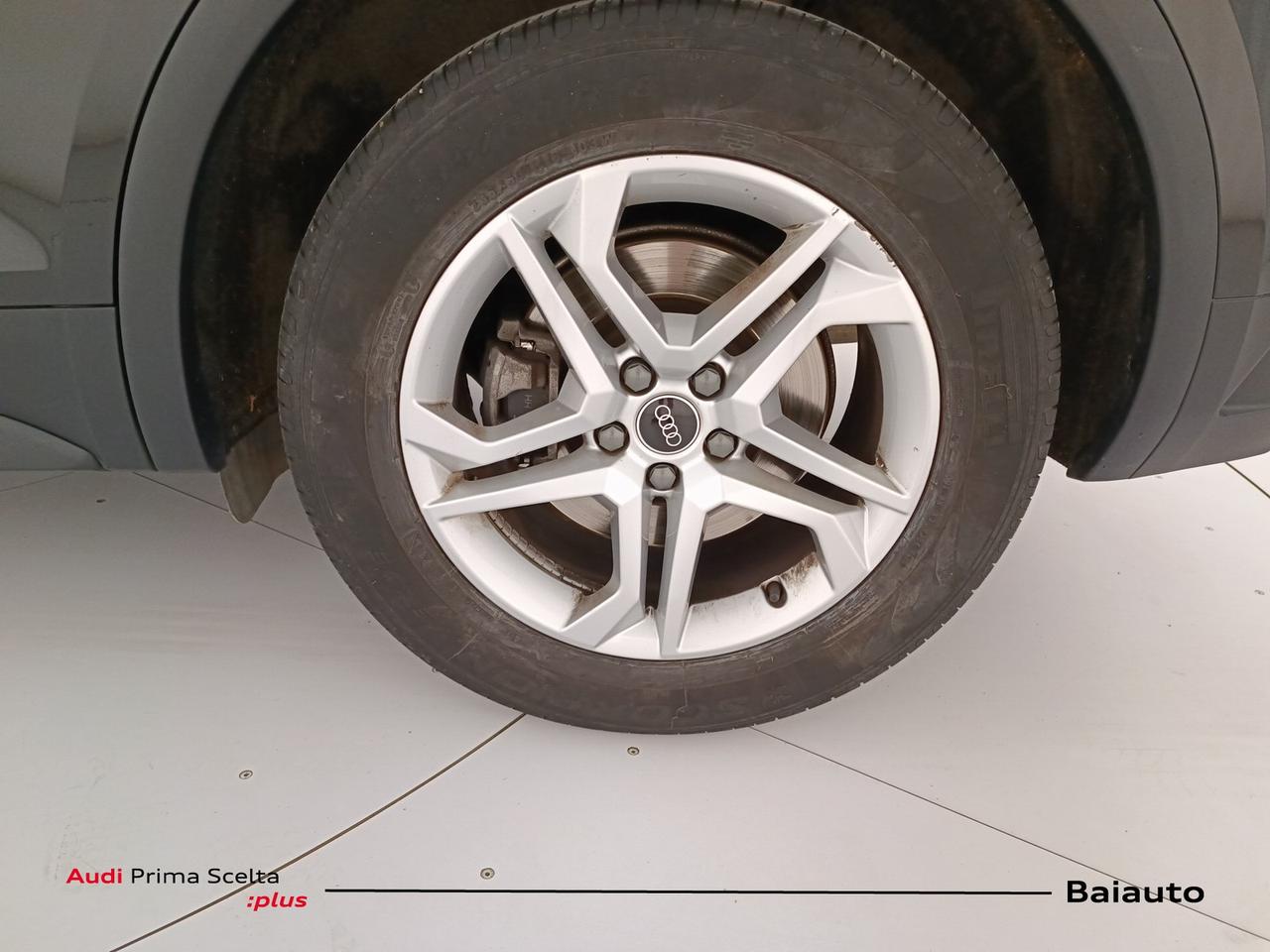Audi Q5 35 2.0 tdi mhev 12v business s tronic