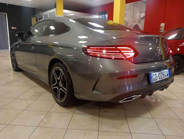 MERCEDES-BENZ C 220 d Auto Coupé Premium ** KM CERTIF. MERCEDES **