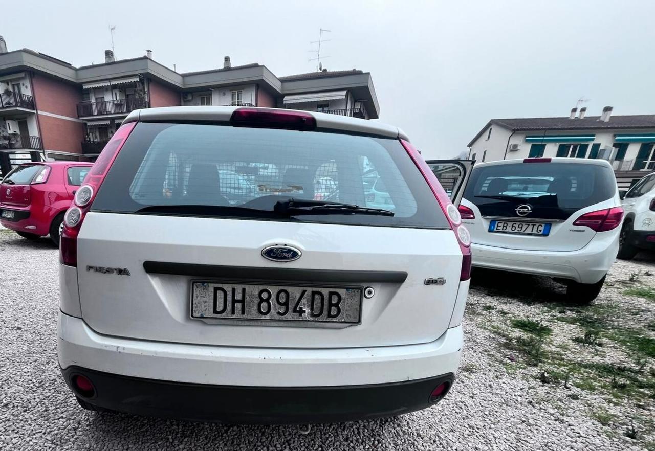 Ford Fiesta 1.4 TDCi aut. 3p. Titanium