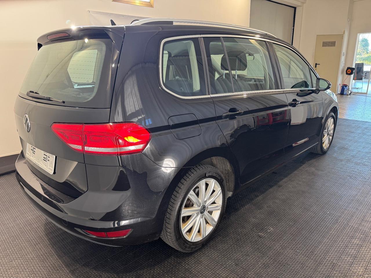 Volkswagen Touran 2.0 TDI 150 CV SCR DSG Highline BlueMotion Tech.