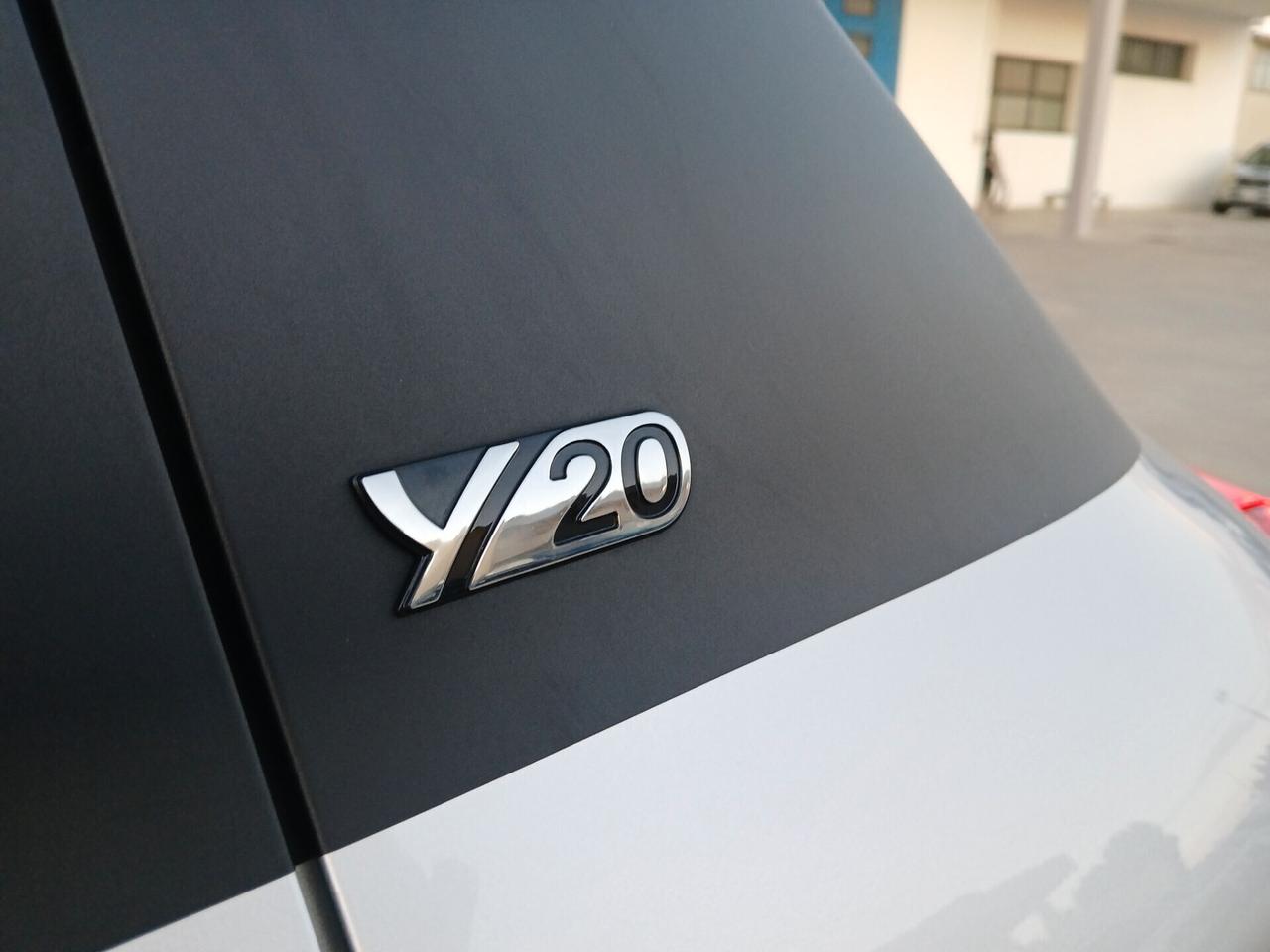 TOYOTA Yaris Y20 1.500 Hybrid 75cv 5porte Km33.000