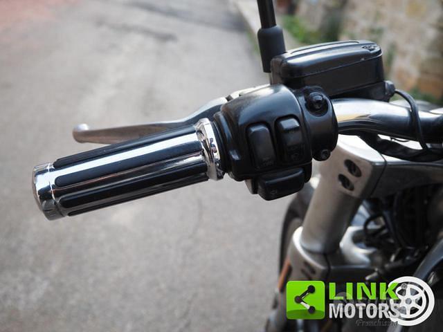 HARLEY-DAVIDSON 1130 V-ROD - VRSCR Street Rod