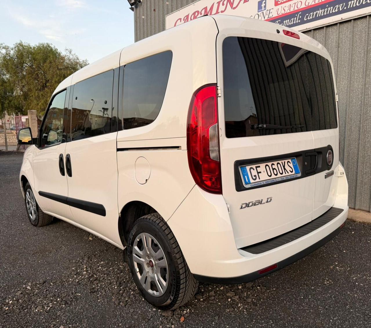 Fiat Doblò 5 POSTI AUTOCARRO