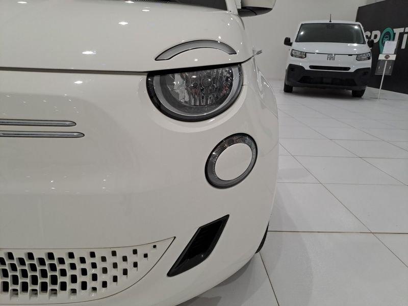 FIAT 500 Elettrica Passion 3+1