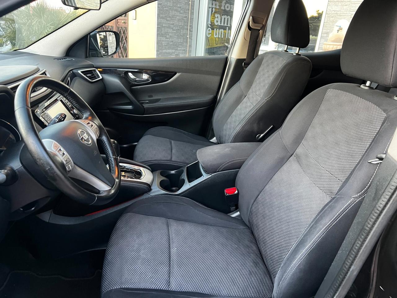 Nissan Qashqai 1.6 dCi - 2016- AUTOMATICA-NAVI