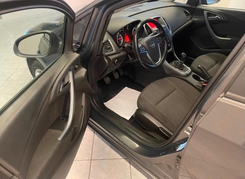 Opel Astra 1.4 Turbo 120CV Sports Tourer Cosmo
