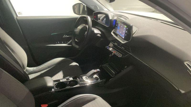Peugeot 2008 motore elettrico 136 CV Allure Pack