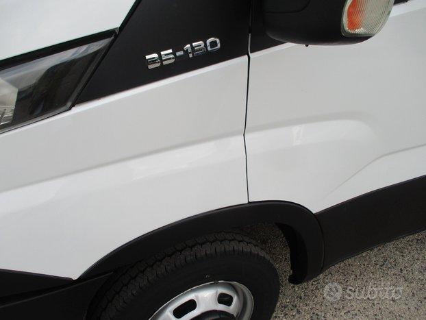 Iveco Daily 35C13 2.3 130CV E5 7POSTI DOP CAB RIBA