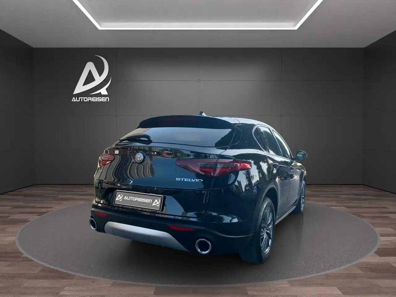 Alfa Romeo Stelvio 2.0 Turbo 200 CV AT8 Q4 Super