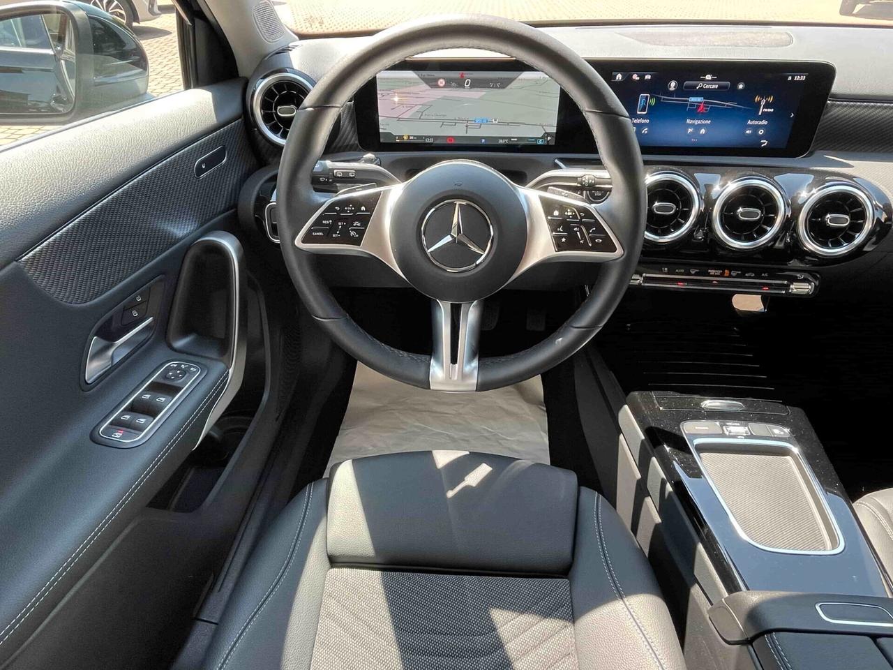 Mercedes-benz A 180 MHV Automatic Progressive Advanced