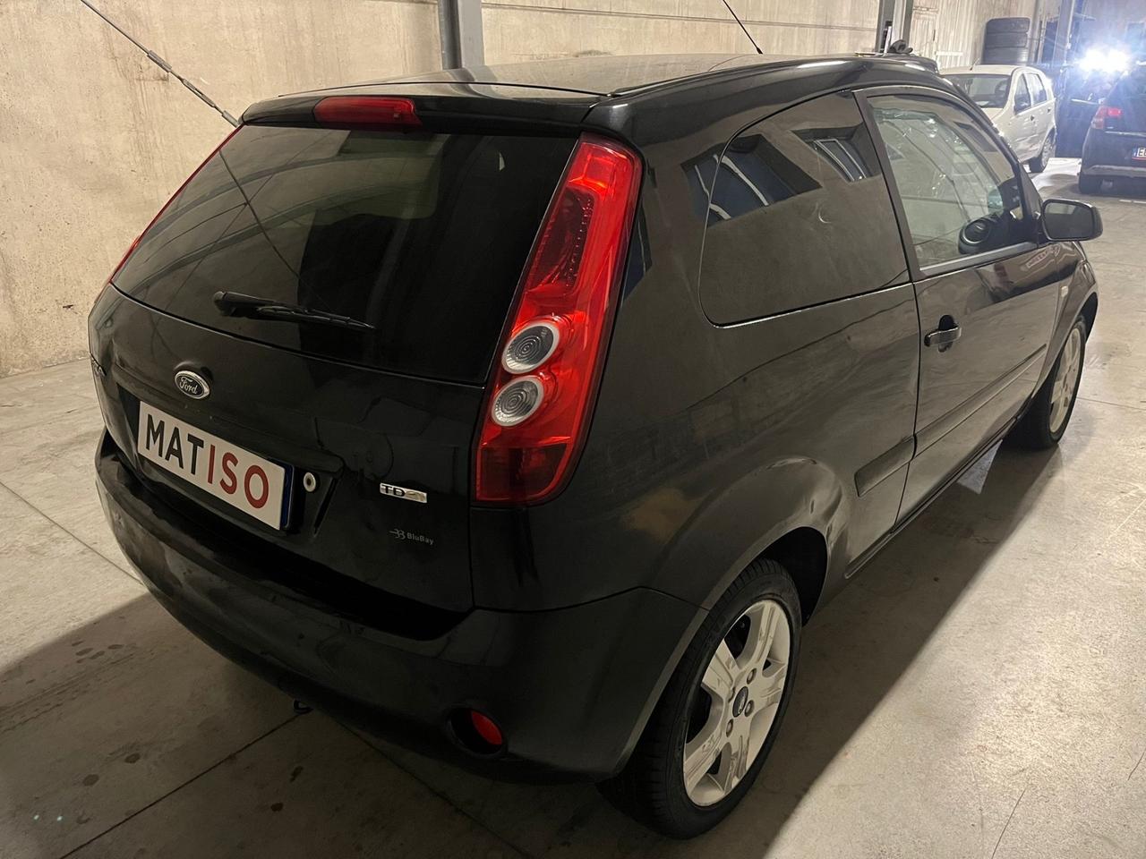 Ford Fiesta 1.4 TDCi 3p. Ghia 111000 km