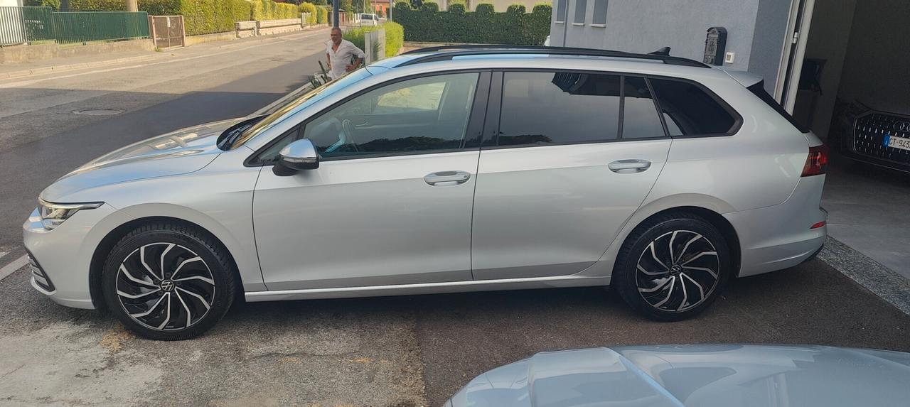 Volkswagen Golf Variant 1.5 TGI DSG Life