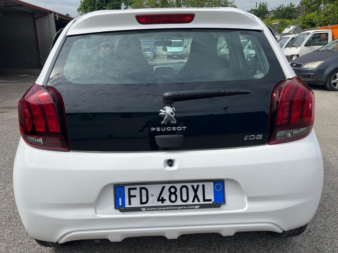 Peugeot 108-5P-1.0 gpl - Full -2016
