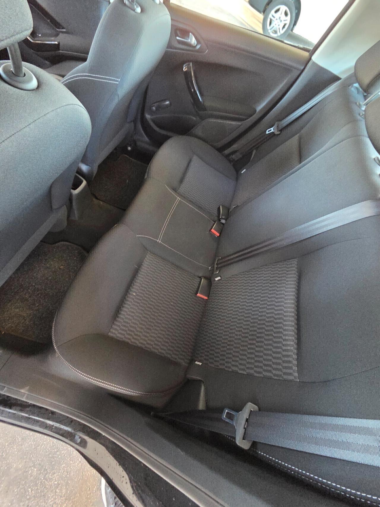 Peugeot 208 BlueHDi 75 5 porte Active