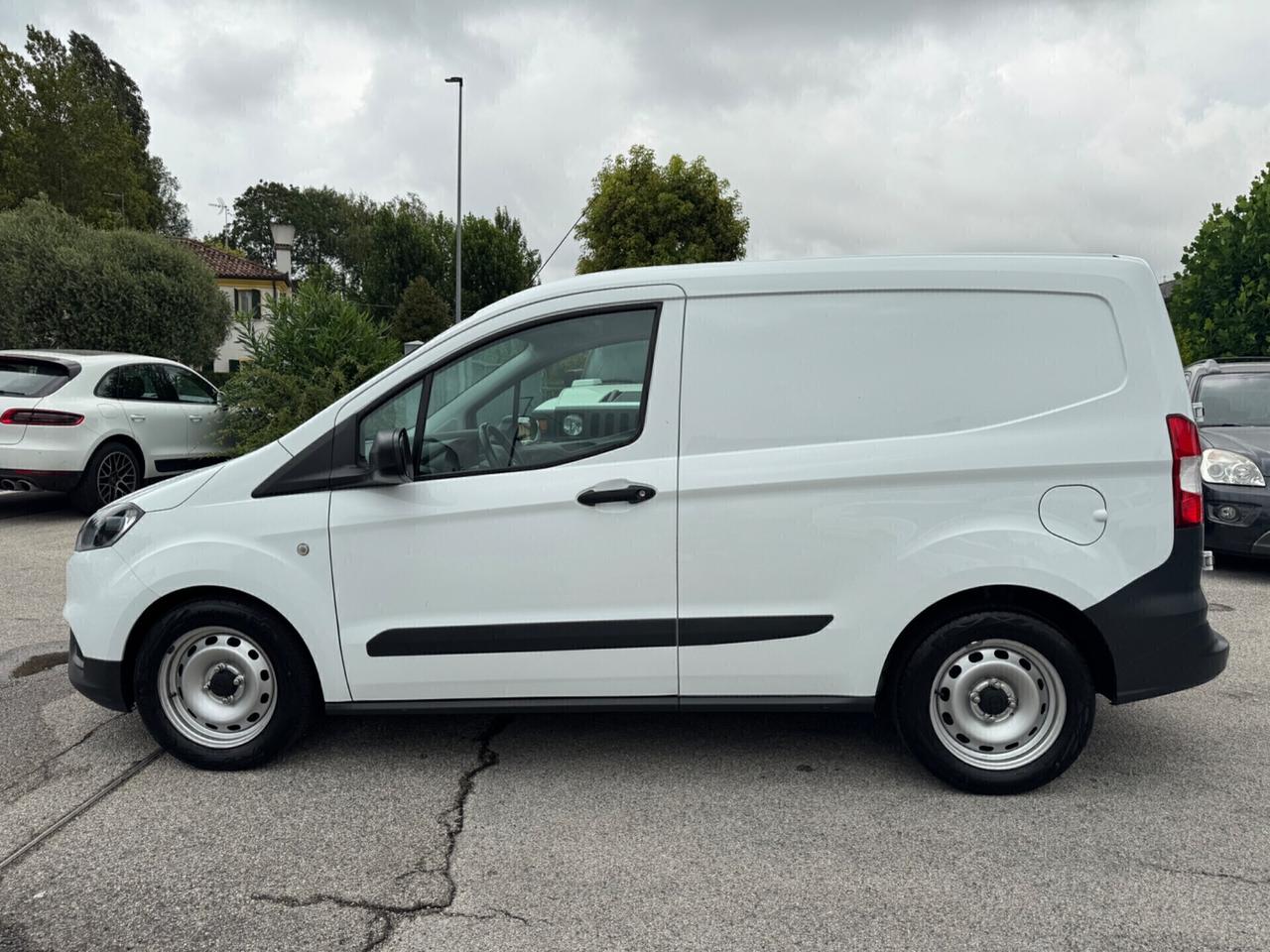 Ford Transit Courier 1.5 TDCi 75CV Van Entry