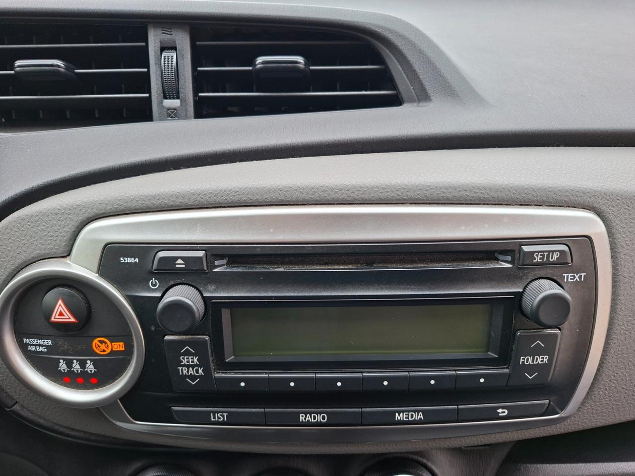 Toyota Yaris 1.0 Lounge *UNICO PROPRIETARIO*