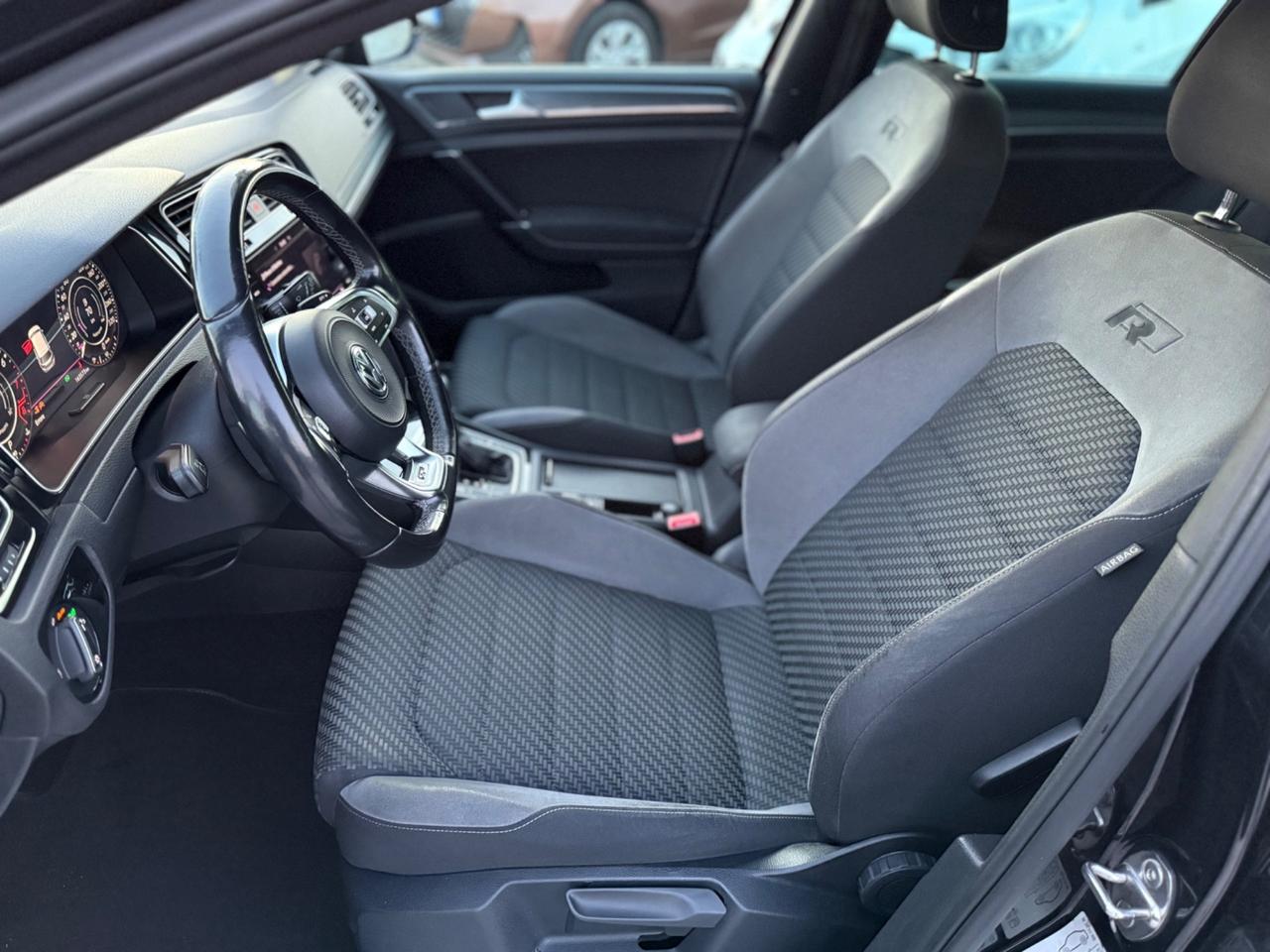 Volkswagen Golf 7.5 R-Line 1.0 TSI Dsg ok Neopatentati